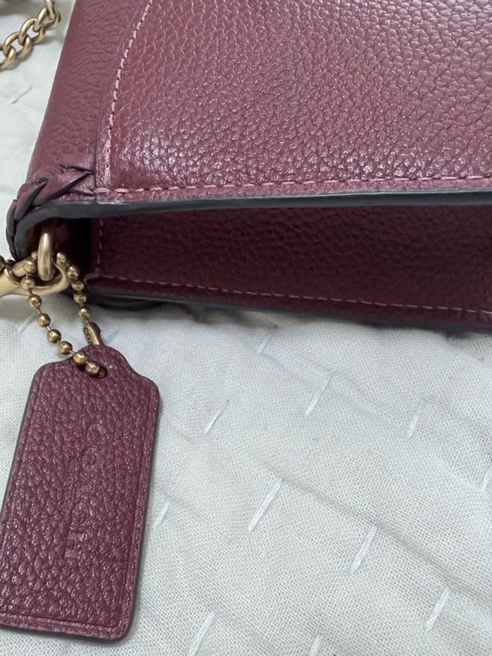 Coach Tabby Chain Crossbody Clutch Braided WINE Pebble Leather CJ863 - Picture 2 of 6